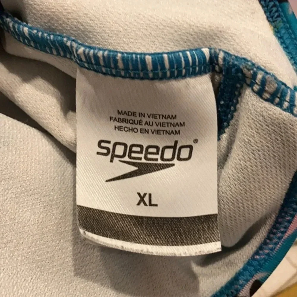 Speedo this size